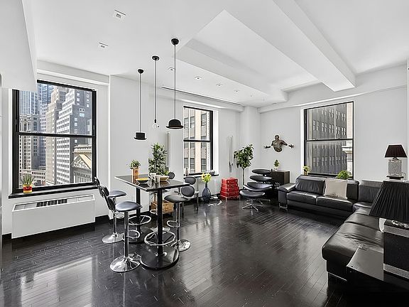 3rd image of 20 Pine St APT 908