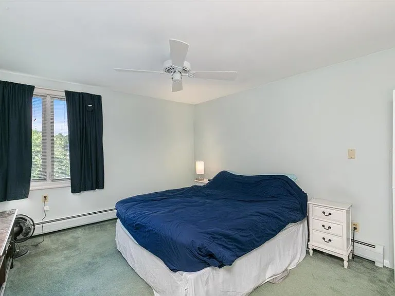 387 Main St #3 — Photo 8