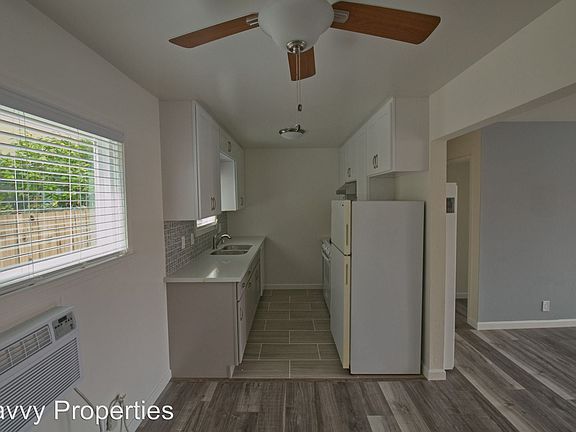 3rd image of 1726 Lacassie Ave APT 7