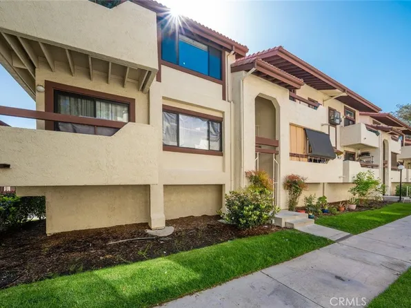 18120 Sundowner Way Unit 1122, Santa Clarita, CA 91387