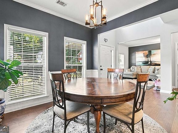 5th image of 2784 Summer Ridge Ln NW