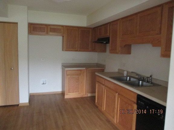 4th image of 1885 Stonegate Dr