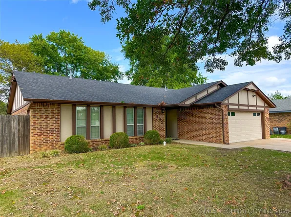 532 S Burbank St, Muskogee, OK 74403