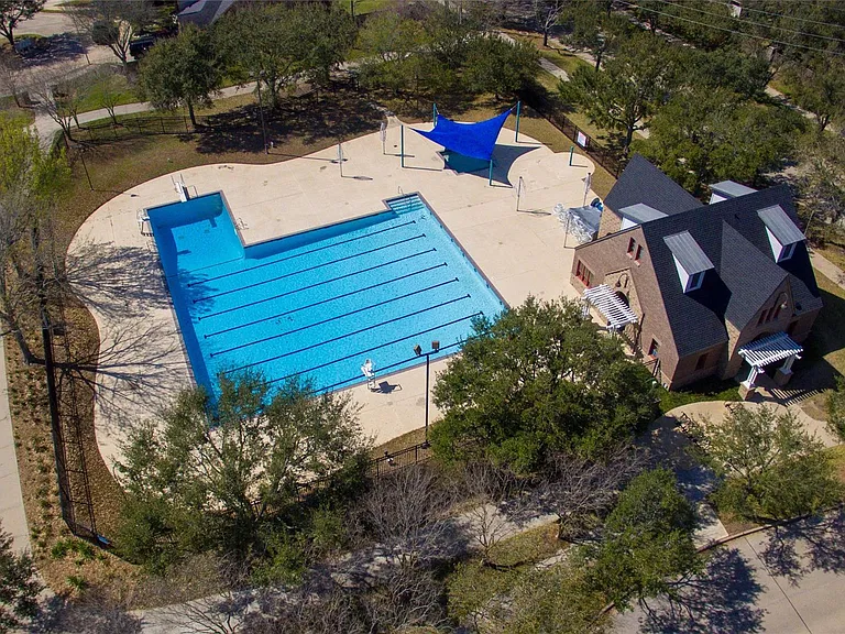 21327 Pennshore Ln — Photo 34