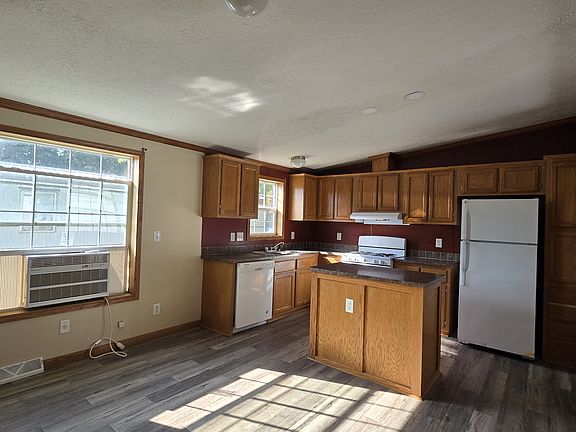 4th image of 2096 N State Rd #52