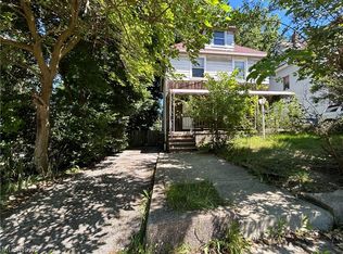 10323 Grandview Ave, Cleveland, OH 44104