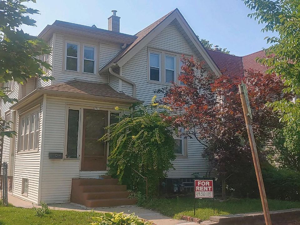 1st image of 2565 N Oakland Ave #2565