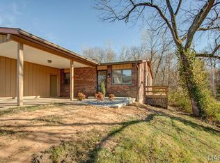 308 Bobbie Dr, Swansea, IL