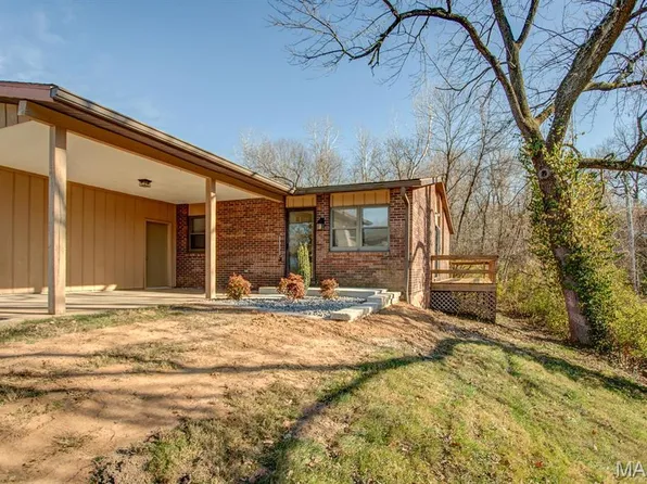 308 Bobbie Dr, Swansea, IL 62226