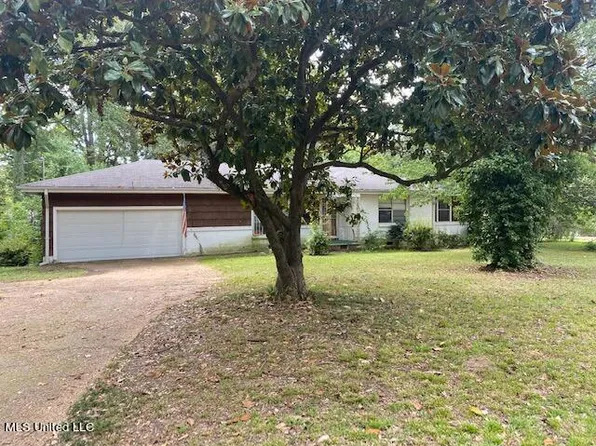 2238 Alta Woods Ter, Jackson, MS 39204