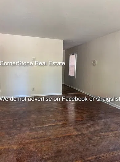 3 bed, 1.0 bath, 875 sqft, $1,095 — Photo 4