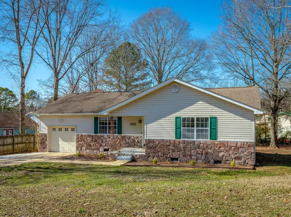 6425 Rosemary Dr, Chattanooga, TN 37416