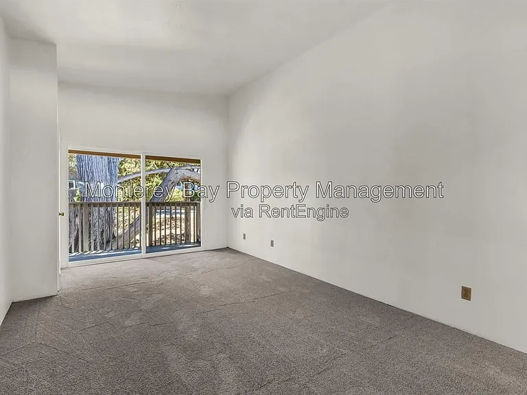 420 Lighthouse Ave #D — Photo 6