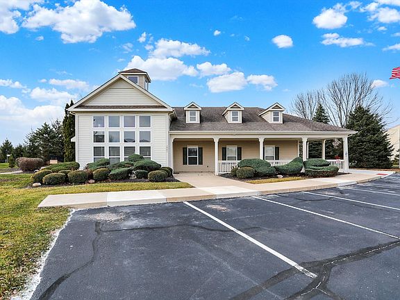 3rd image of 2546 Bridlewood Dr