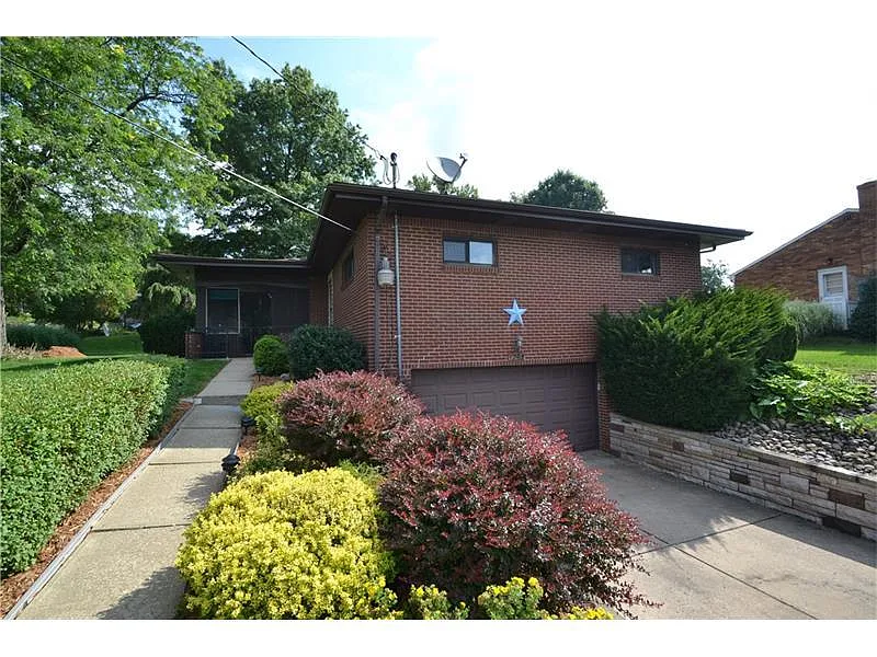 1245 Cocker Dr photo 1