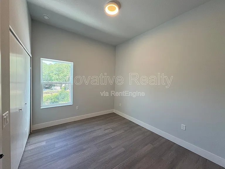 2240 Florida Dr #101 — Photo 11