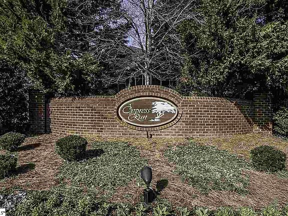 2nd image of 106 Bouchillion Dr