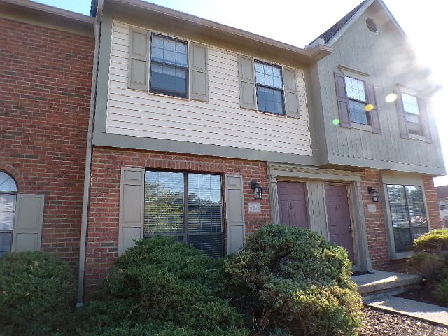1st image of 5275 Brandy Oaks Ln