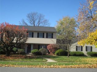 1460 Springhouse Rd S, Allentown, PA 18104