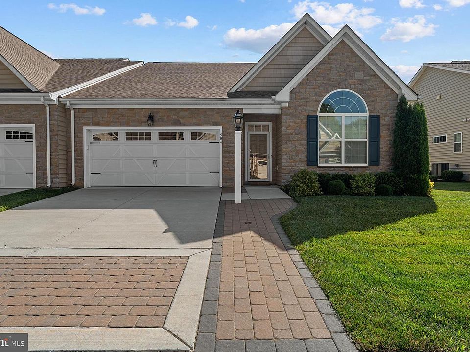 1st image of 504 Silver Charm Ct
