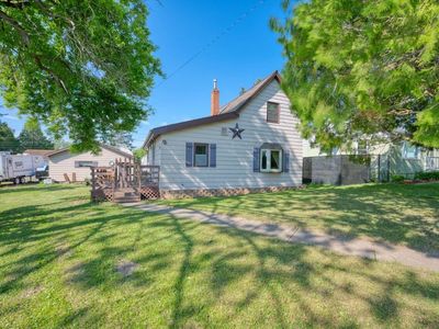 215 E Michigan Ave, Gilbert, MN, 55741