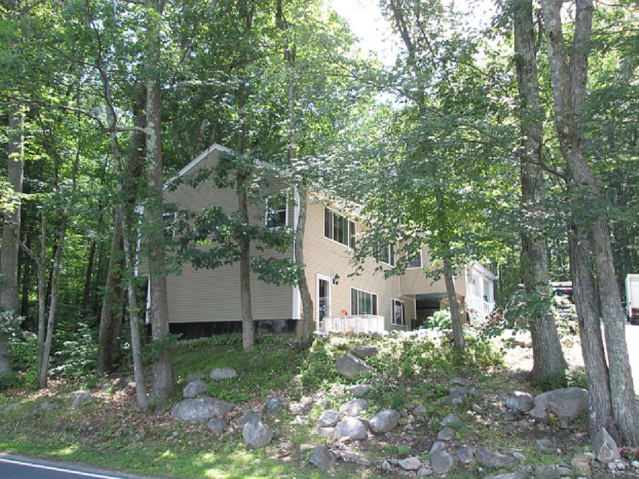 2nd image of 72 Dunstable Rd