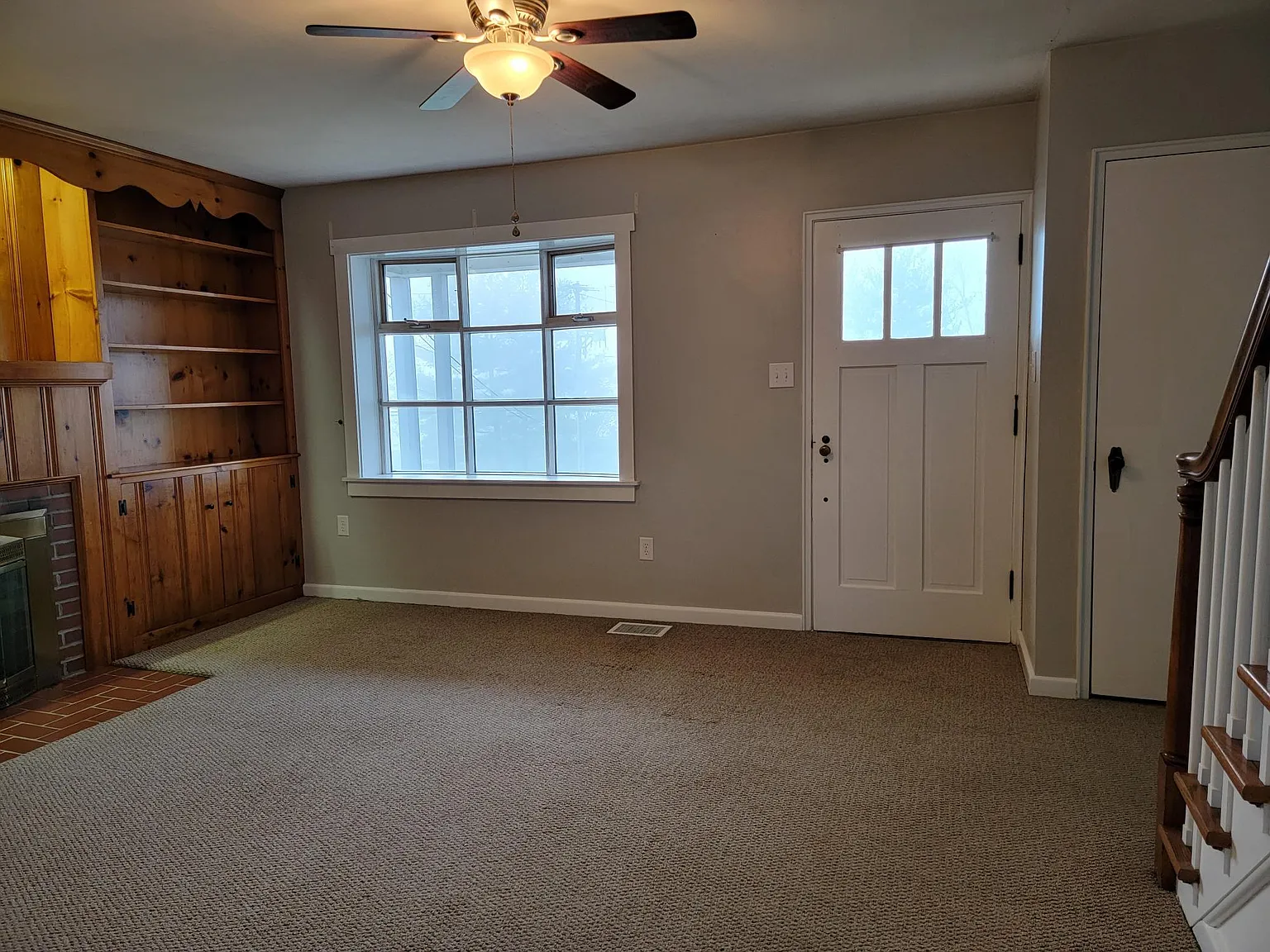 3 bed, 1377 sqft, $1,825 — Photo 3