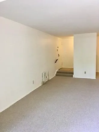 Entry/Living Room - 11240 Cherry Hill Rd #104