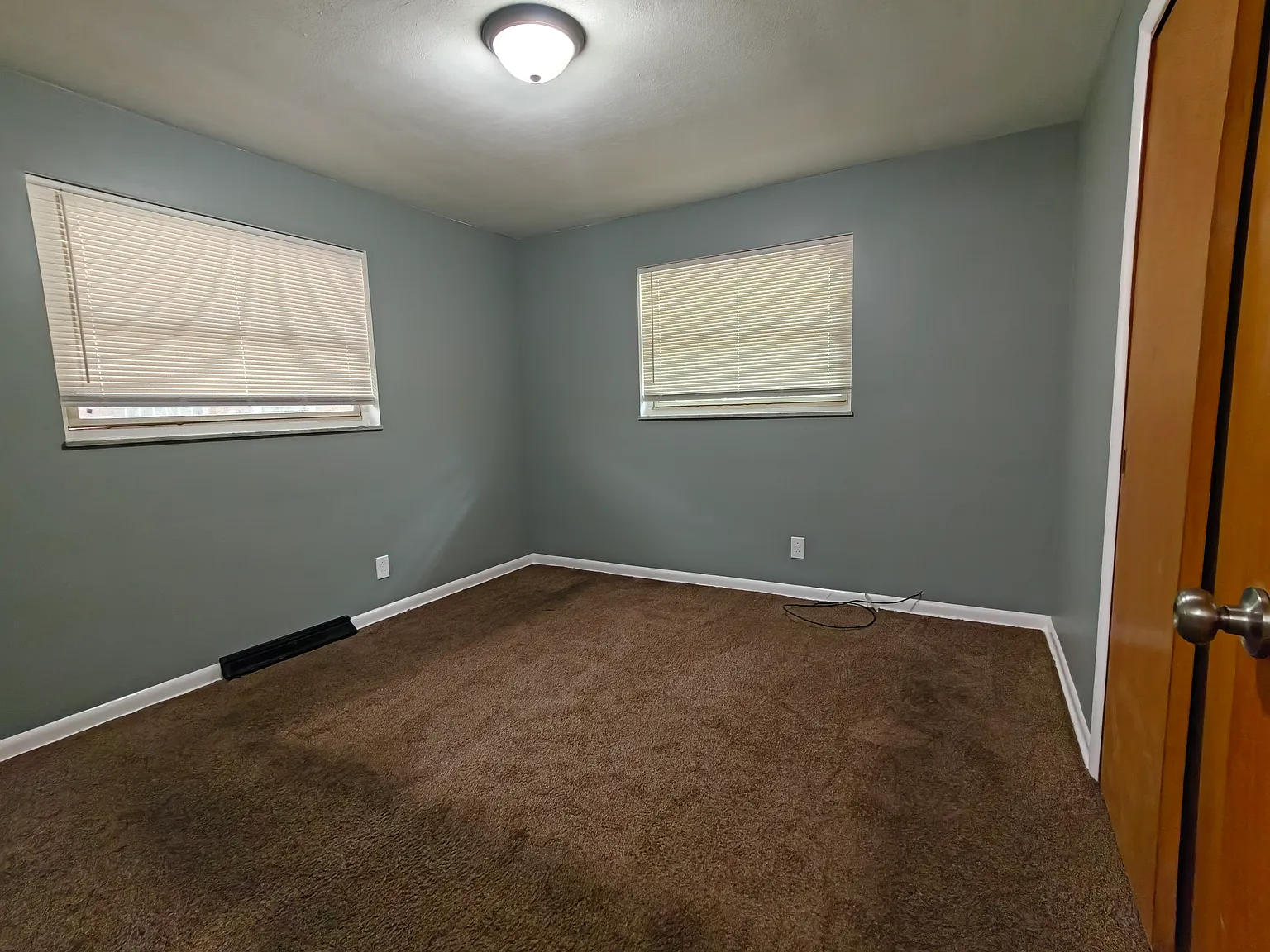 2 bed, 800 sqft, $975 — Photo 3