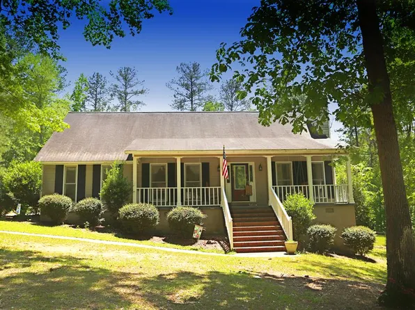 104 Coventry Ct NE, Milledgeville, GA 31061