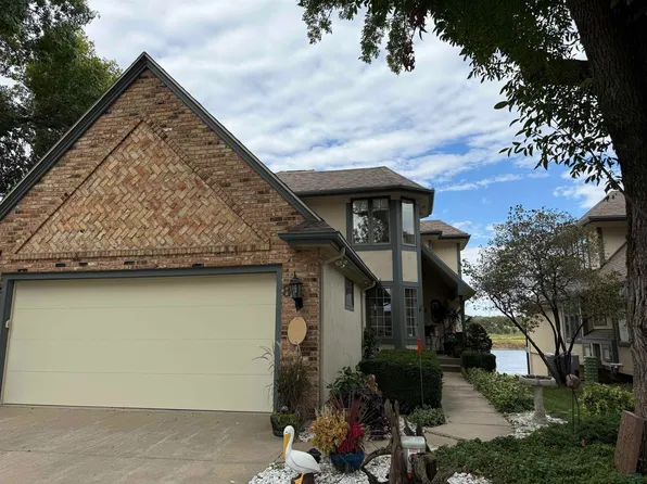 101 E 4th St APT 8, South Sioux City, NE 68776