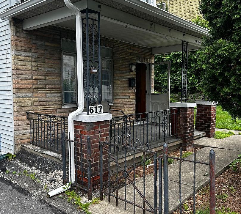 1st image of 617 Alder St