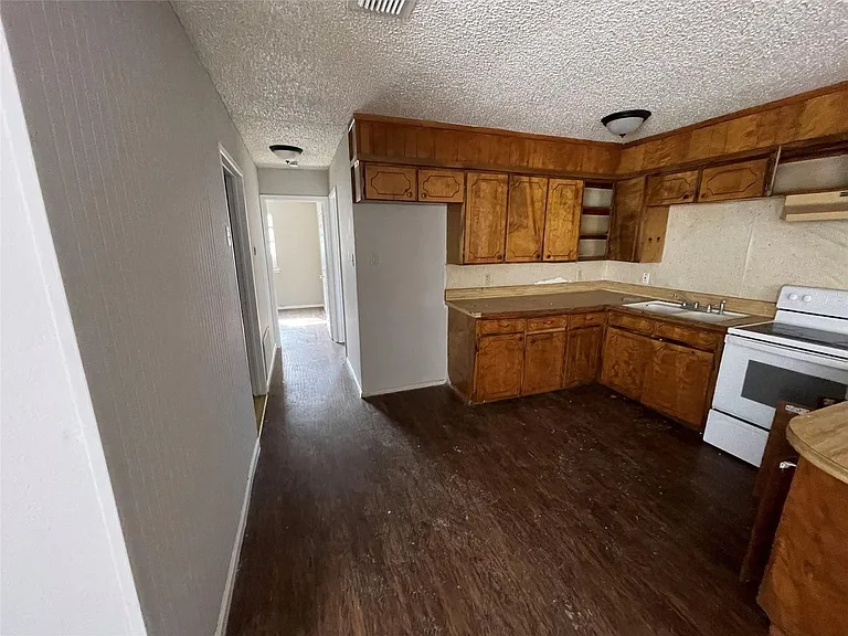 105 Effie Ln — Photo 6