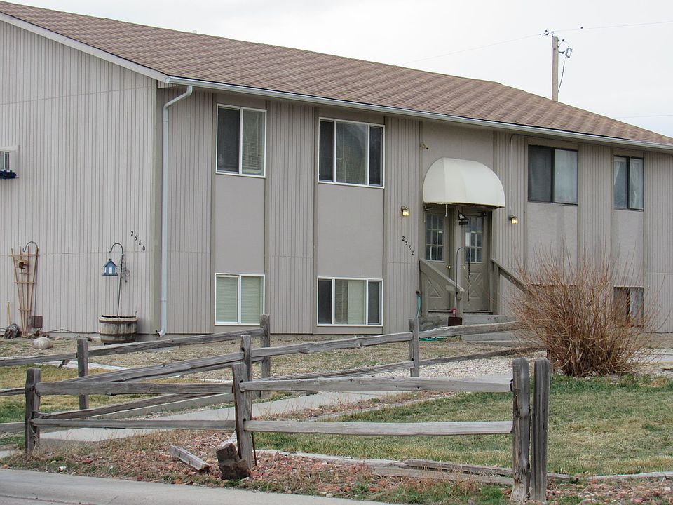 1st image of 2580 S McKinley St #1