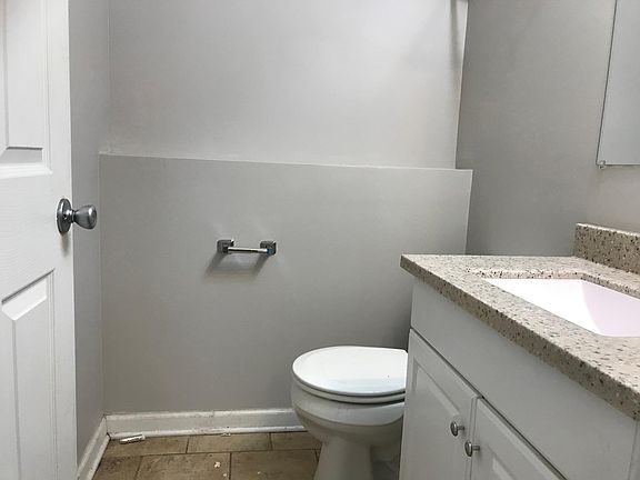 2nd image of 3740 176th St