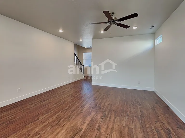 9357 Clancey Ct — Photo 7