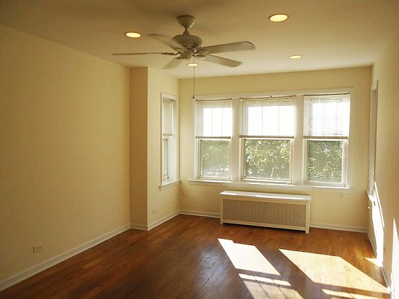 5th image of 6908 N Wolcott Ave APT 2E