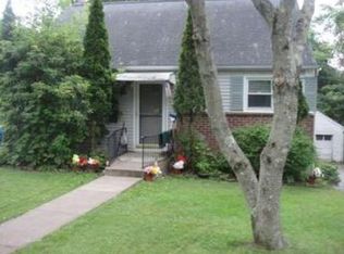 14 Dartmouth Ln, Danbury, CT 06810