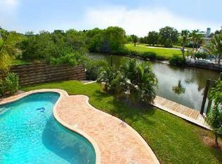 1807 Bayshore Rd, Palmetto, FL 34221