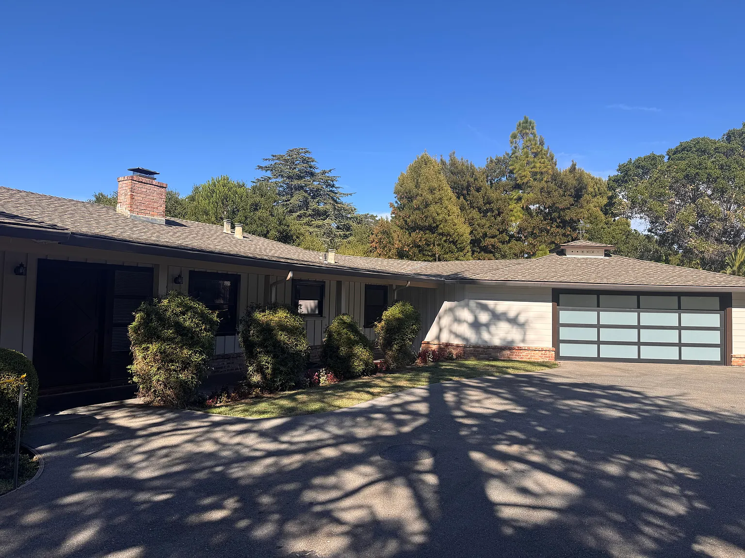 3 bed, 2.5 bath, 2140 sqft, $11,000 — Photo 1