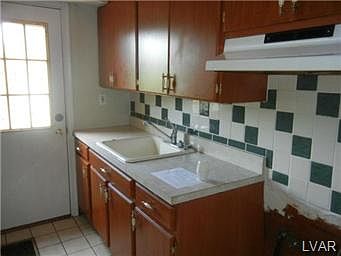 4th image of 317 Crest Ave