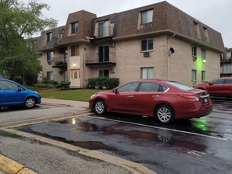 1st image of 234 Shorewood Dr APT 1B