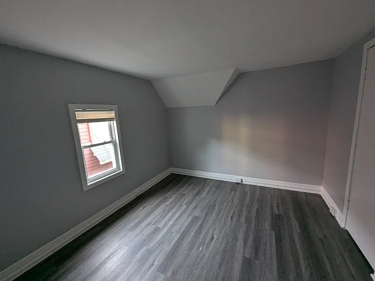 165 Starr St #2 — Photo 5