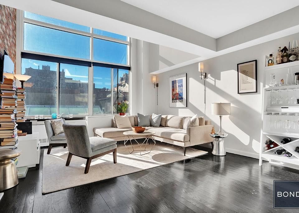 1st image of 22-26 W 15th St APT 3I
