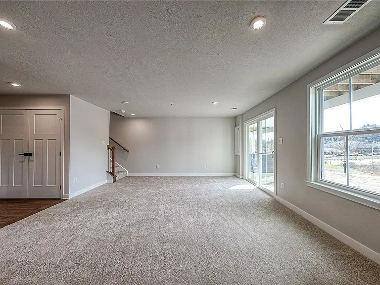 315 Telluride Ln — Photo 16