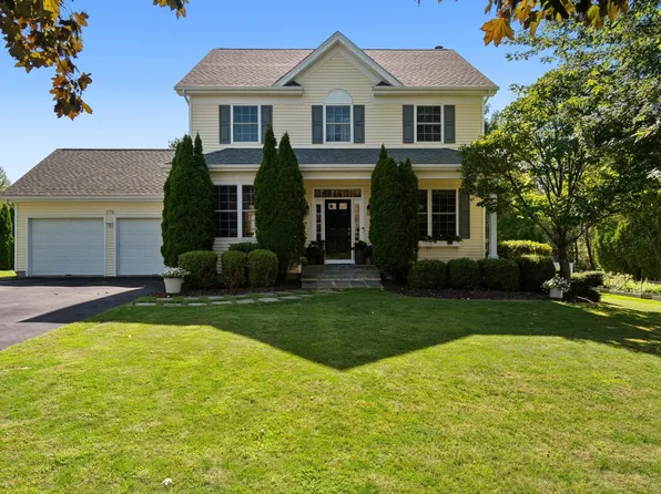 278 Brennan Woods Drive, Williston, VT 05495