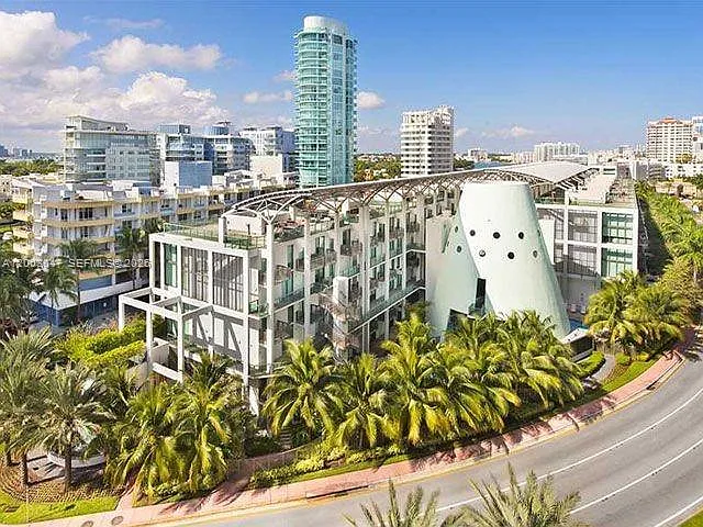 6000 Collins Ave #313 — Photo 1
