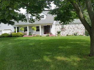 1514 Brookfield Ct, Adrian, MI 49221