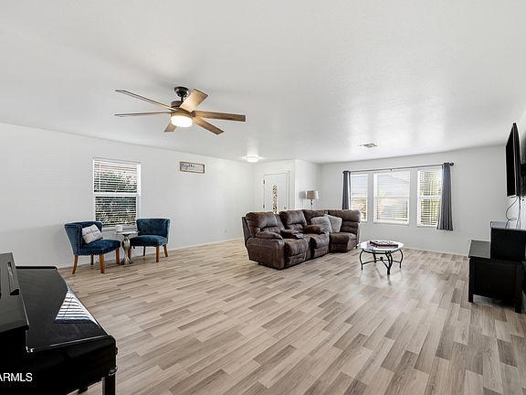 4th image of 8212 E PERALTA Avenue