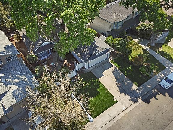 4th image of 3052 Burl Hollow Dr